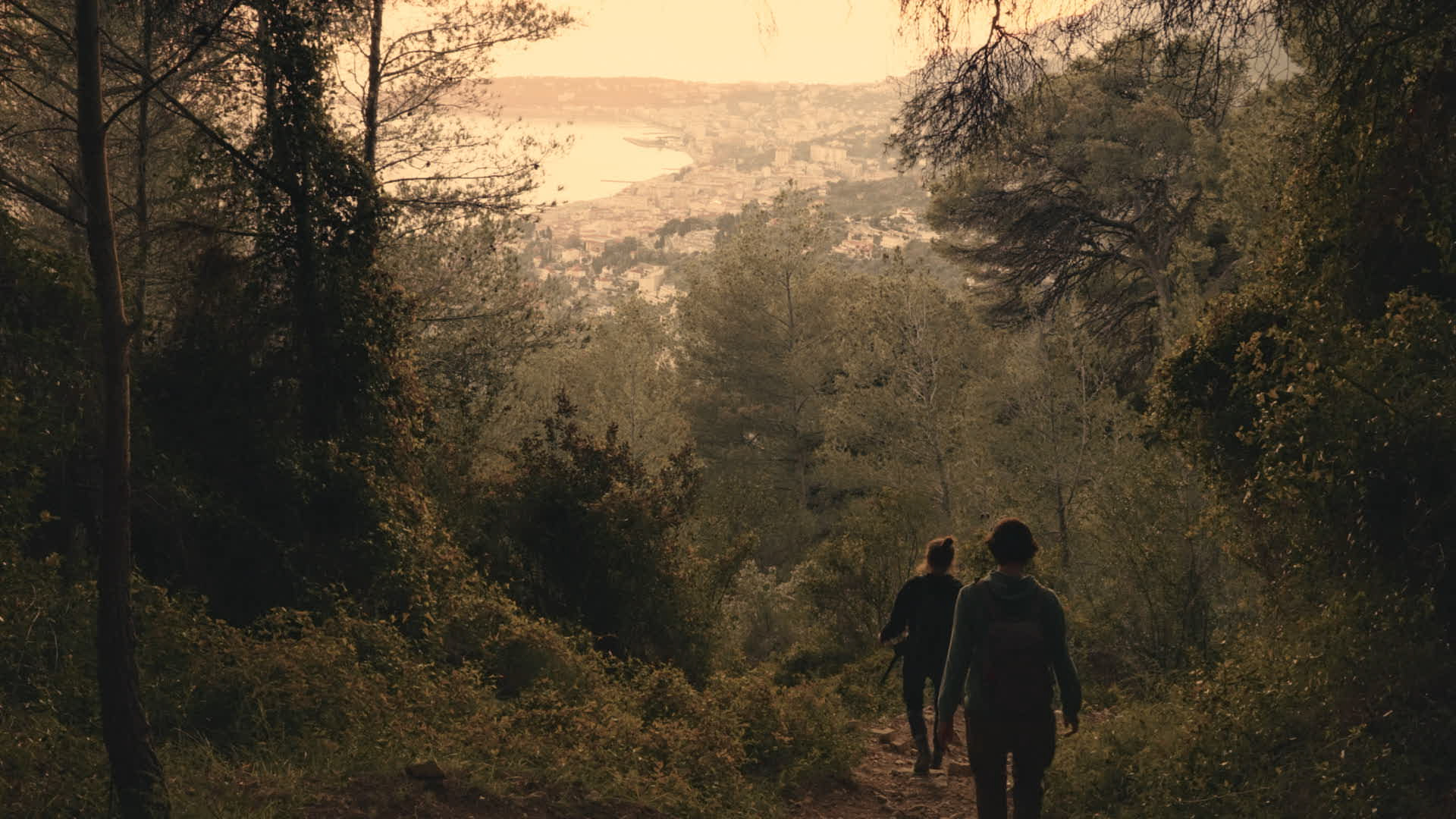 Nos pas brûlent la nuit 