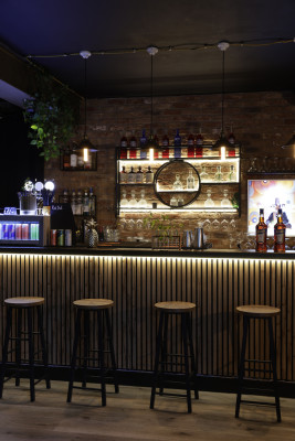 Bar Ottimo Listening 